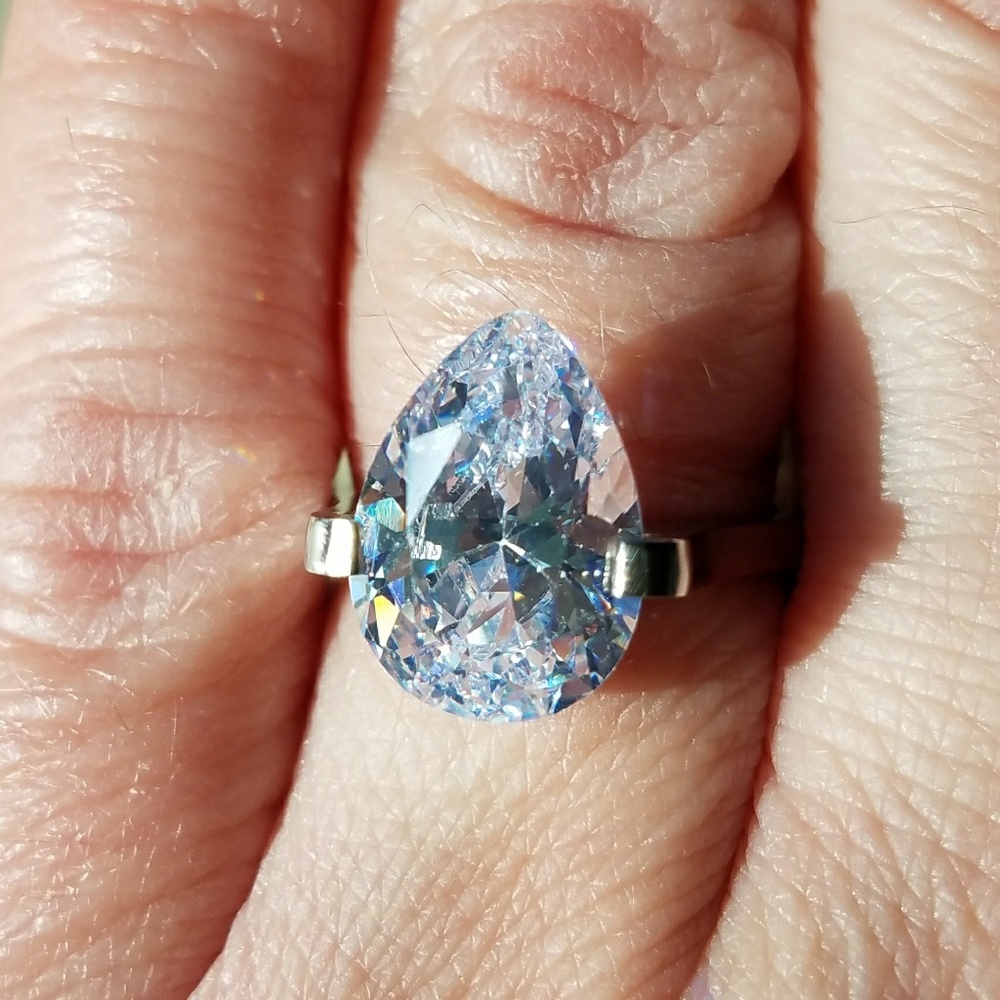 NWT Stainless Steel Pear Cz Engagement Ring Size 7